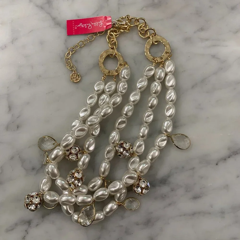 Lilly Pulitzer Triple Strand Faux Pearl Necklace NWT - Picture 1 of 2